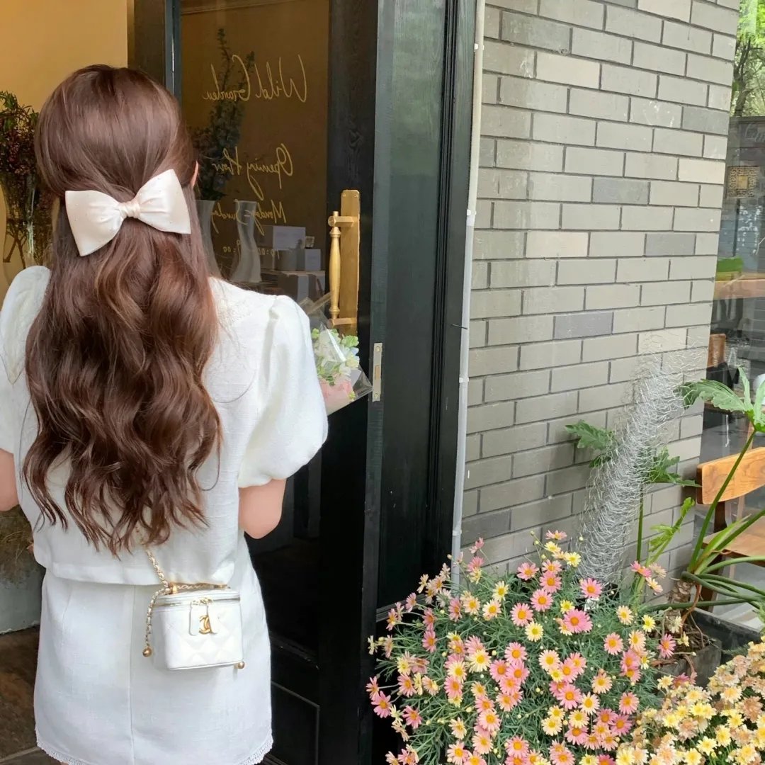 大学新生的秘密生活
