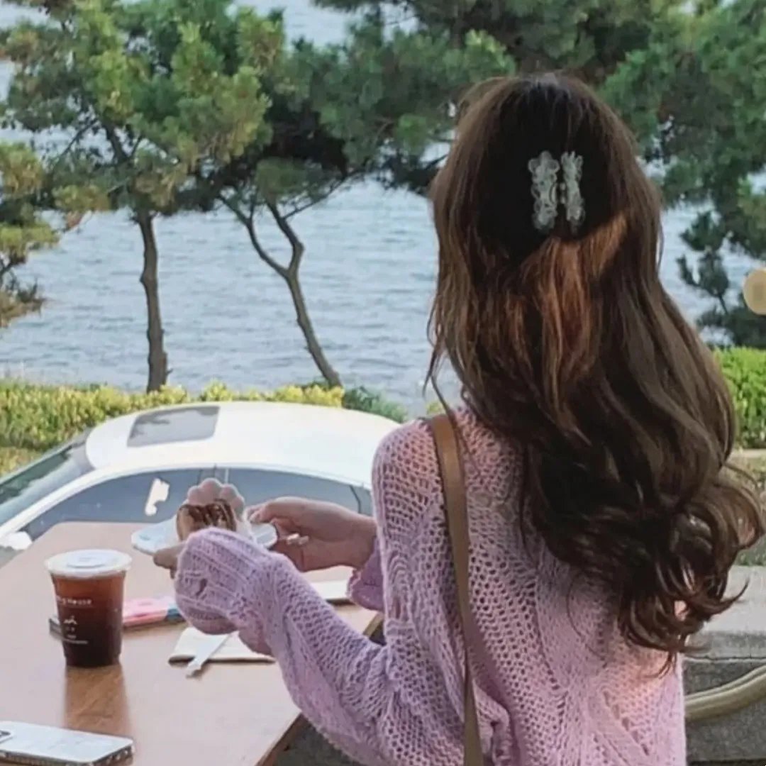 倒挂的爱丽丝